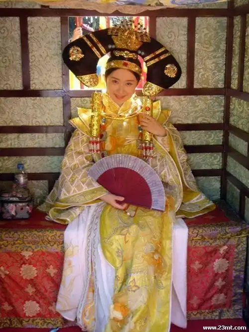 清装,戏装,古装,配饰,电视剧《鹿鼎记》舒畅饰建宁公主