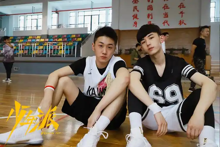 《少年派》杀青发布最新预告片 张嘉译闫妮欢乐"互怼"不停