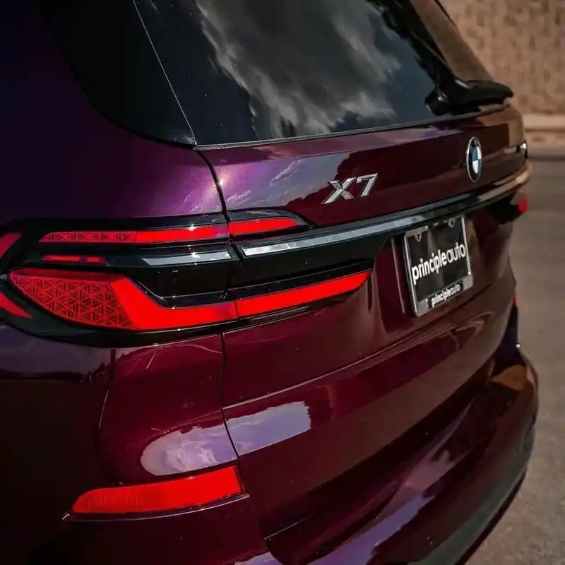 宝马x7"青春版"曝光,加速4.7秒,22寸轮毂 4.4t引擎,时尚霸气