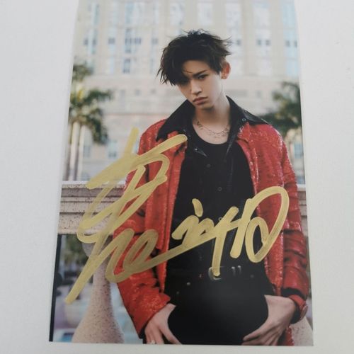 小鬼王琳凯签名照 npc小鬼王琳凯亲笔签名照 小鬼王琳凯周边