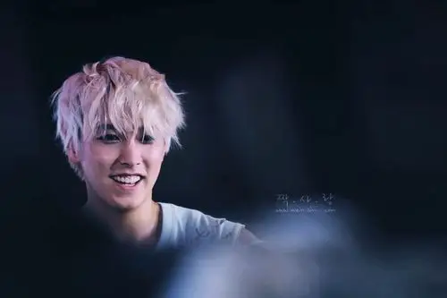 白毛小哥哥是最帅的!