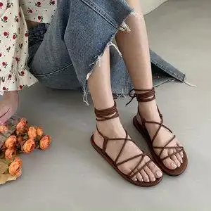 绑带凉鞋女夏平底2022年新款韩版交叉系带仙女风学生软底罗马鞋子