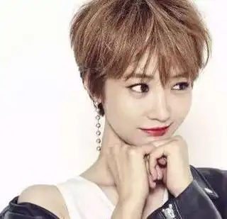 这5款短发头发多的女生留超好看