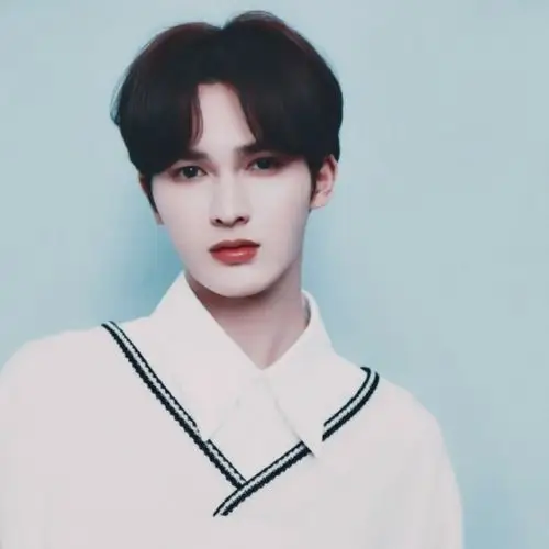 第九十七篇:朱正廷头像