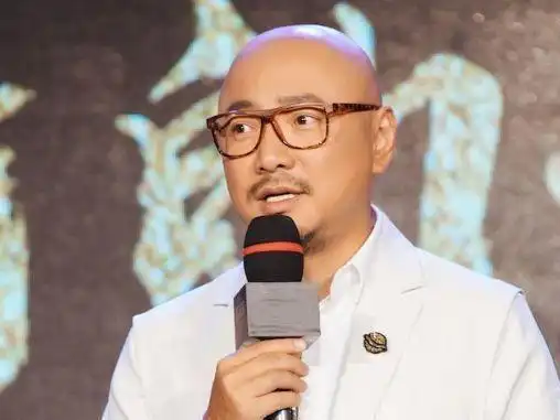 徐峥的光头原来是假的化妆过程曝光后章子怡都忍不住笑了