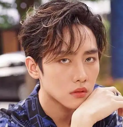 2021韩式微烫发型男,可爱帅气少男风