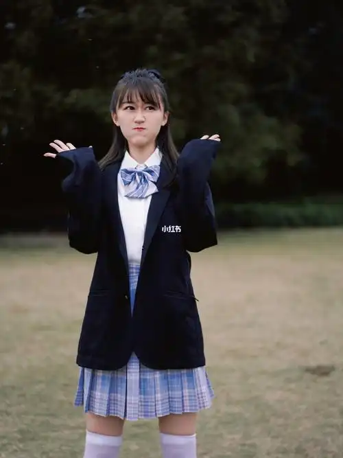 你敢信这是清华大学的校服么6315_领结_校服_清华大学_滤镜_jk