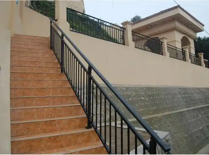 楼梯扶手 - staircase handrail - 深圳市顺发门实业有限公司