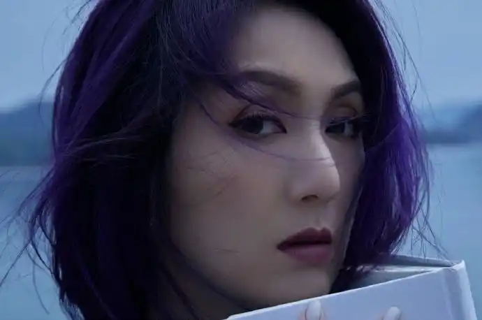 我们是不是可以期待新专辑啦#杨千嬅官宣签约华纳音乐#杨千嬅超话