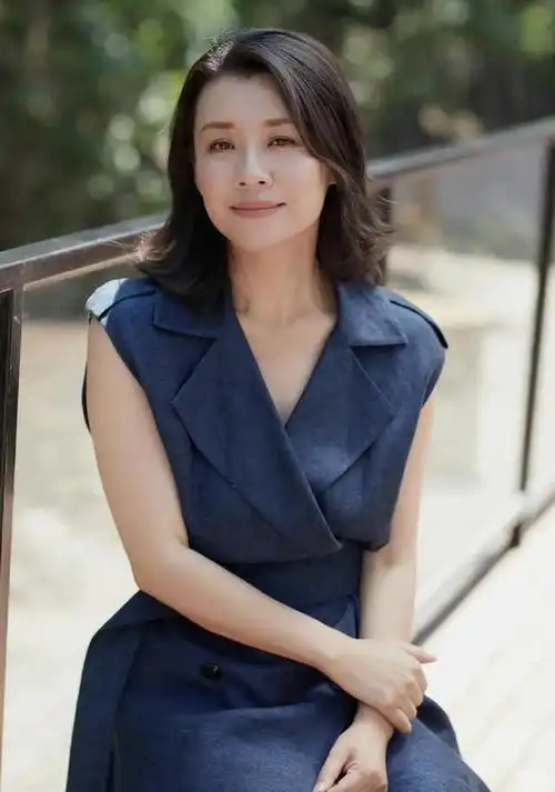 演员刘琳:相亲嫁摄影师,丈夫在家带孩子,如今她还好吗?