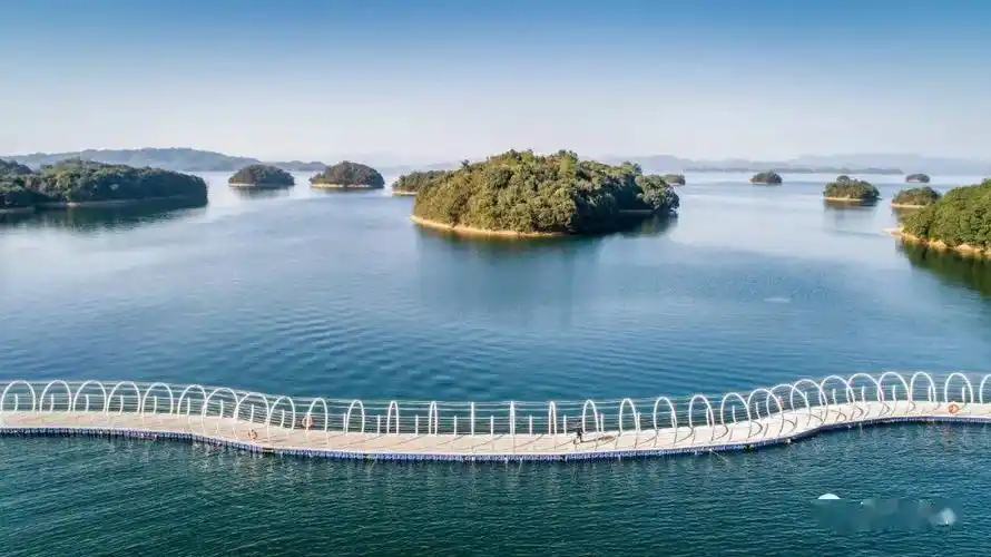 《江西日报》政文版头条点赞庐山西海擦亮生态底色推进融合发展_风景