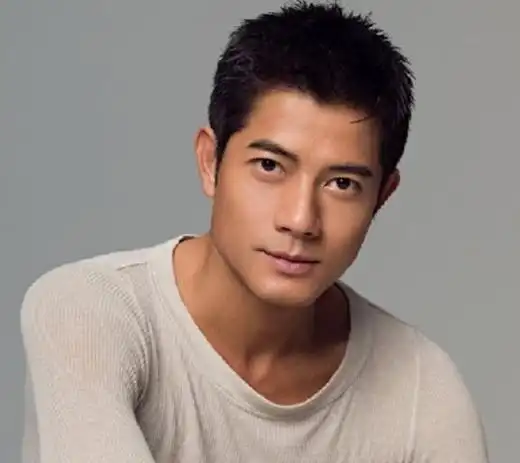 10个女友个个长腿大胸盘点天王郭富城30年情史