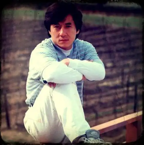 成龙年轻时很帅(帅小伙17岁出道曾比成龙红)(13)