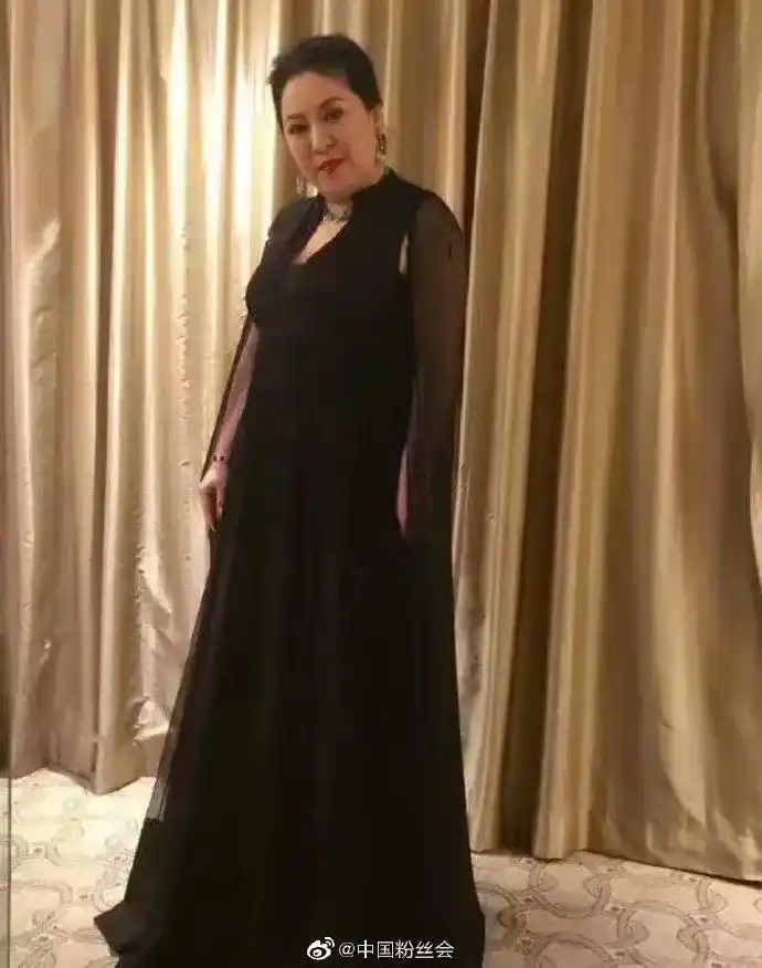 向太陈岚#向太陈岚##向太tiffany陈岚#@向太tiffany陳嵐这个世道很