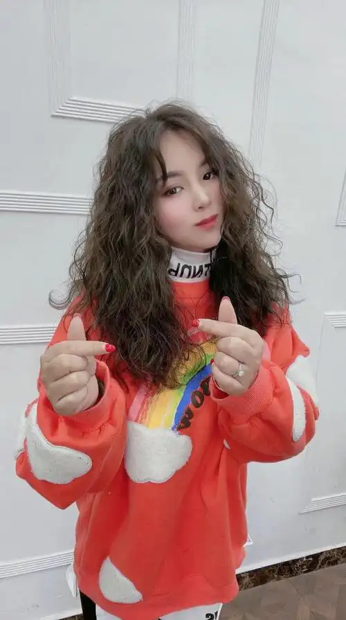 全头烫法式烫羊毛卷烫发好看烫发看这里今天统统都有