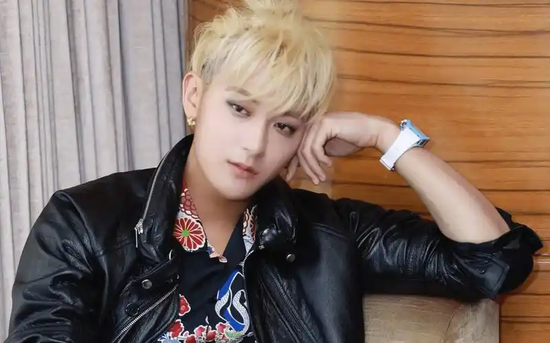 娱乐大爆料:迪丽热巴,蔡徐坤,张子枫,黄子韬,赖冠霖,陈钰琪