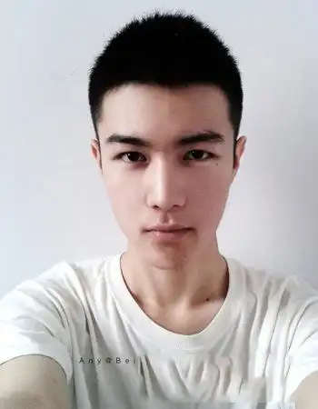 2017最新男生子弹头发型图片男生短发子弹头碎发2