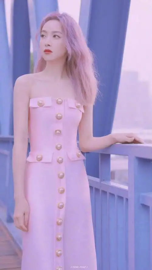 因为改变形象让人眼前一亮的女明星宋雨琦精致宋茜粉发梦幻