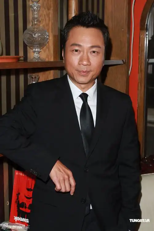 lai),1964年5月4日出生于香港,祖籍广东省汕尾市海丰县,中国香港男