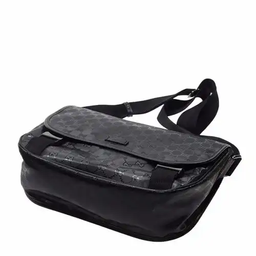 【包邮包税】gucci/古驰 男士pvc单肩斜挎背包 201732 fu4cr 1000