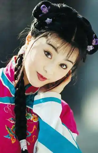 范冰冰刚出道就把第一次给他,这些照片李晨脸都绿了,第五张辣眼