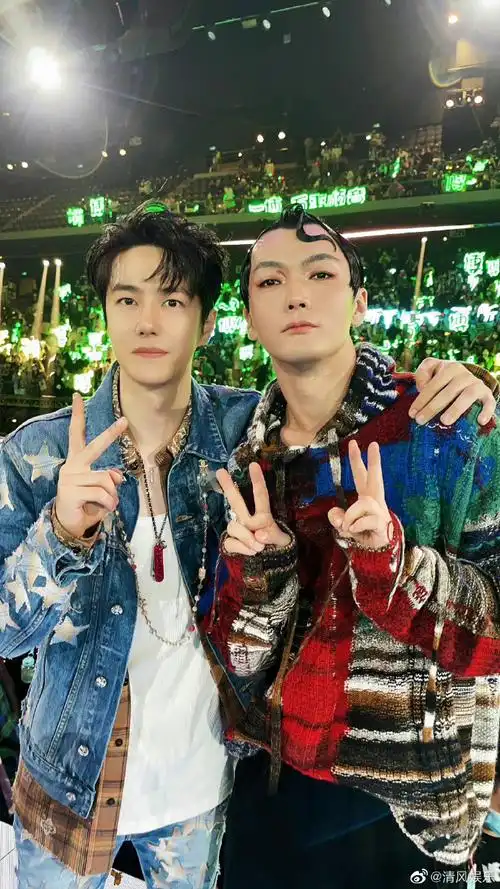 王一博街舞5合照