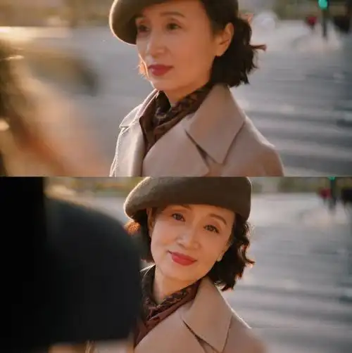 三木妈妈的高级感全来自帽子这个颜色才是她穿搭显贵的关键