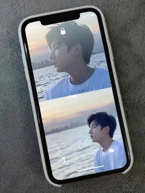 王源壁纸夏天的傍晚被海浪包围着