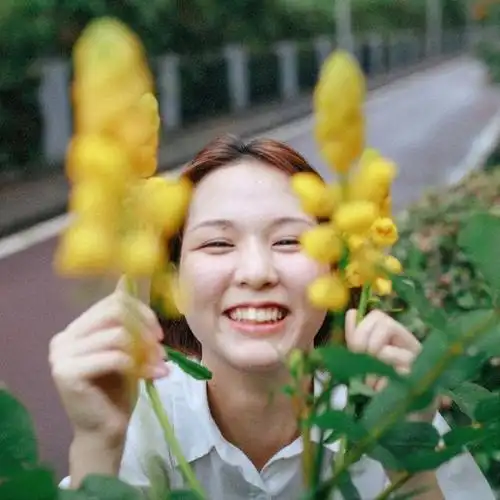 放肆,笑 米拍摄影师fisherphoto 创作  即使大雨,也无法阻挡的笑容