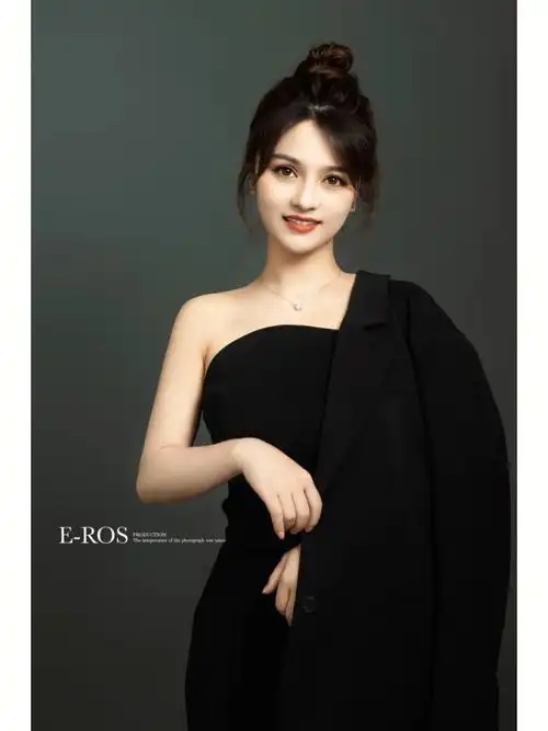 小姐姐的形象照