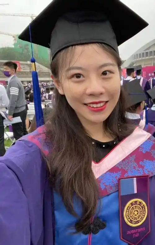 清华大学举行研究生毕业典礼这一届的小姐姐长得也太美了