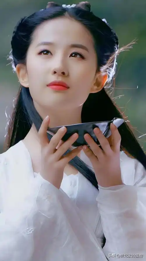 刘亦菲小龙女第一部