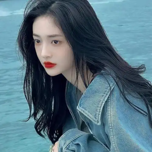 一起看海吧 但是你比海好看 |周洁琼