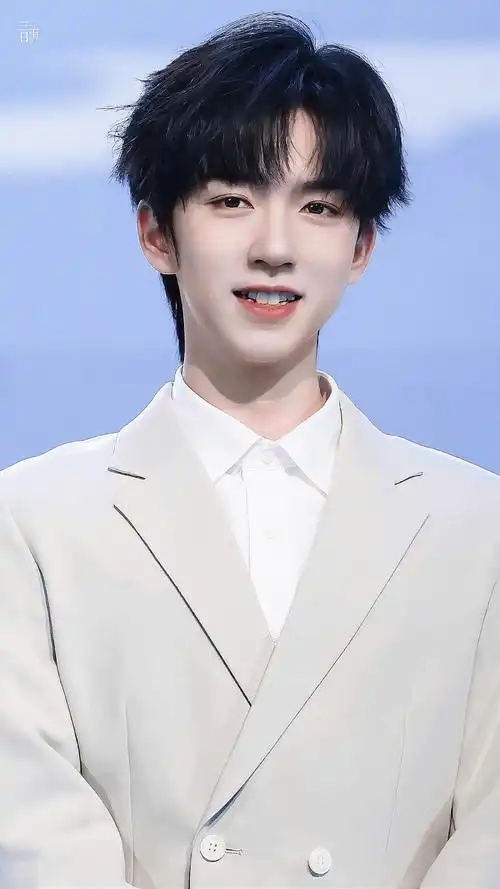 9兔牙好可爱————拿图吱声哦(1711ω1117)1779贺峻霖