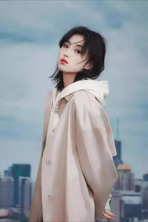 新生代"四小花旦"之张子枫_演技_大气_年龄