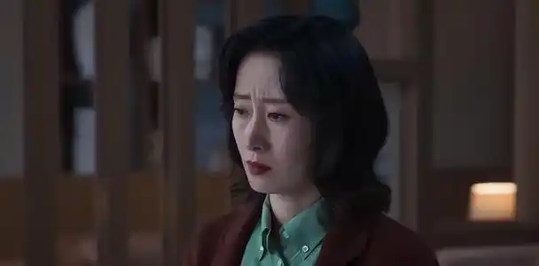 全程脸色惨白眉头紧皱48岁刘敏涛带来实力般教科书式演技