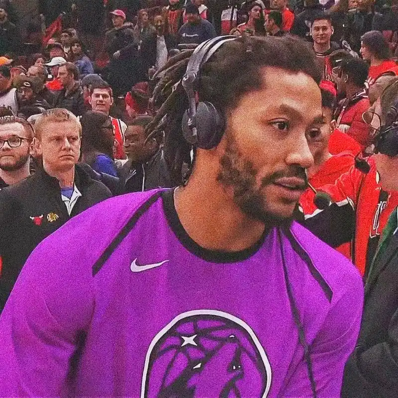 你们喜欢寸头00罗斯多一点还是脏辫的罗斯多一点呢?