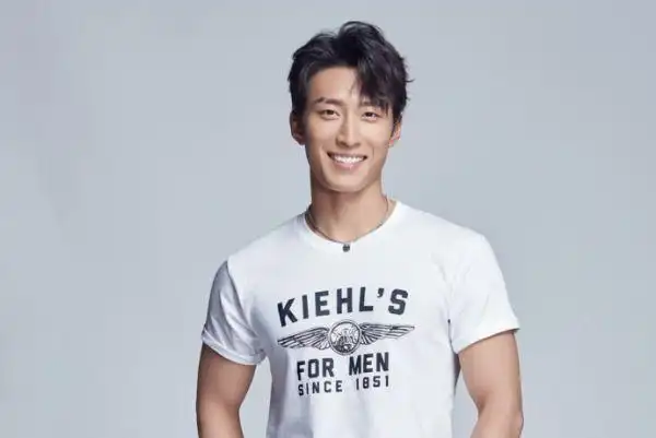 窦骁个人资料简介起底窦骁家庭背景父母身份曝光