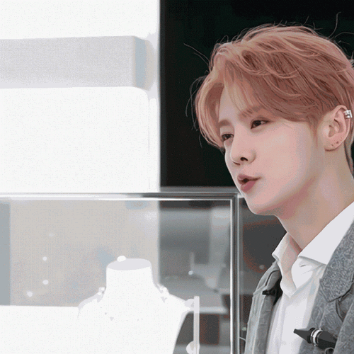 全世界最帅的老板##歌手鹿晗