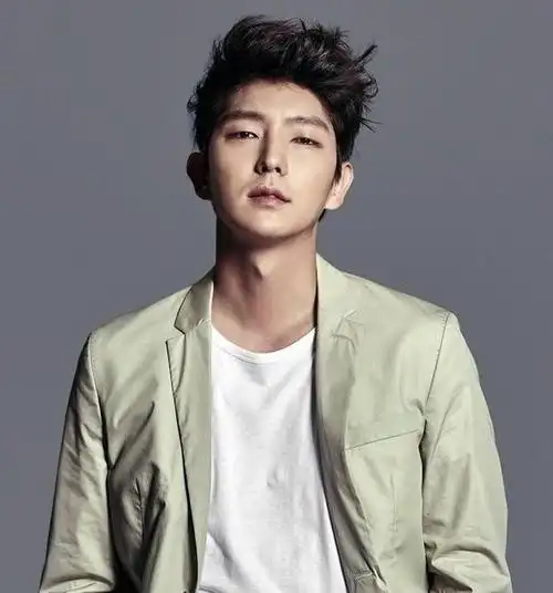 韩国帅哥明星排行榜有哪些(韩国男演员颜值最高的是谁)