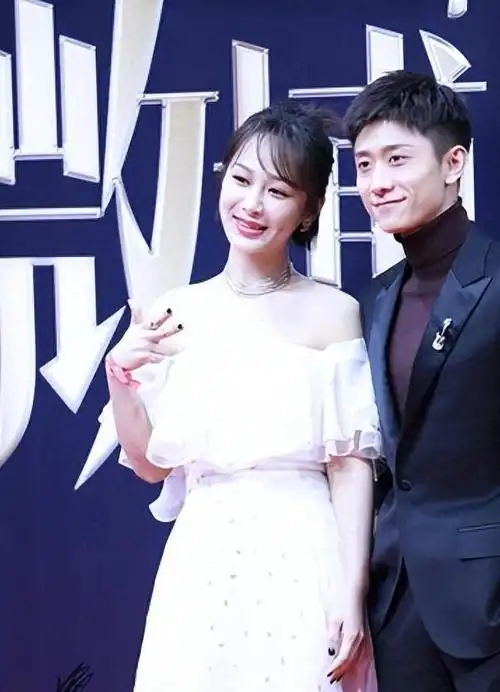 杨紫和张一山是演艺圈的著名演员,也是观众心中的"青梅竹马".