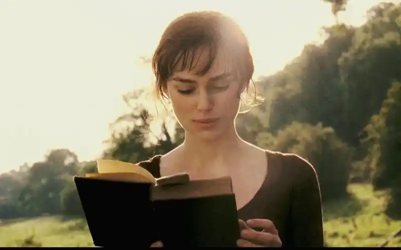 傲慢与偏见名著电影开头清晰版 最喜欢这个看书的瞬间了~_哔哩哔哩