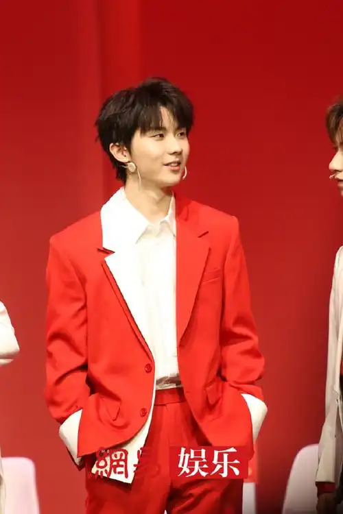 马嘉祺的笑容好治愈