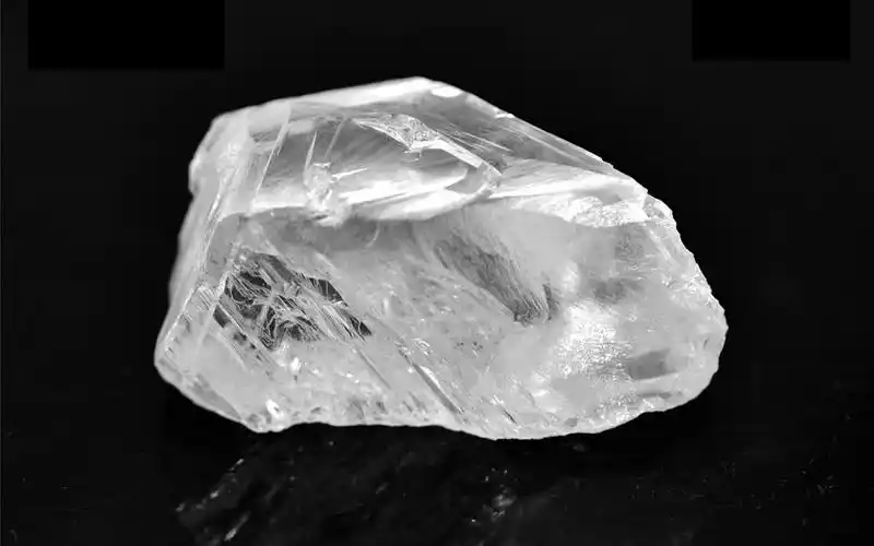 加拿大钻石开采商lucara以破纪录价格售出81277ct钻石原石