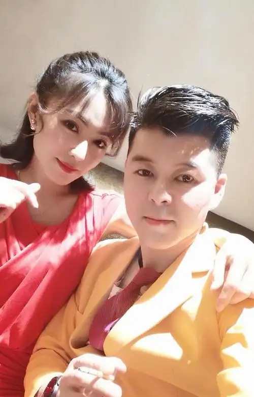 他们儿子继承了张可的超高颜值,长得跟王俊凯超像,网友们都惊呆了!