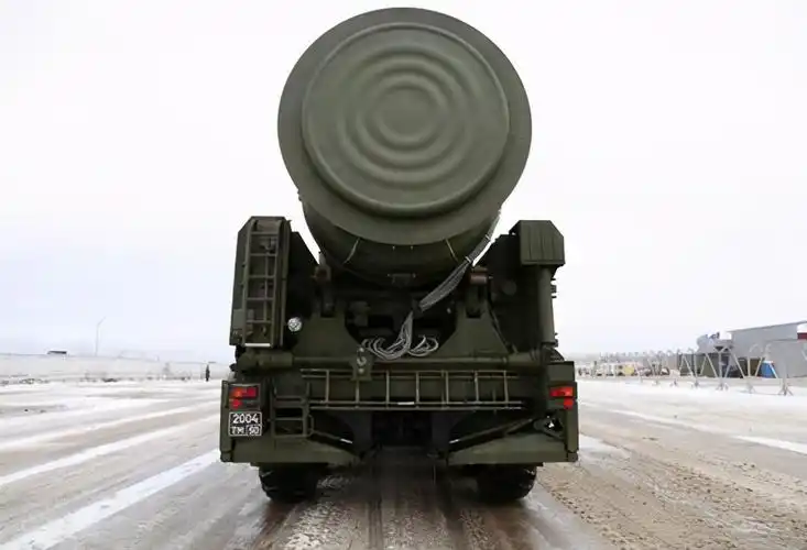 俄罗斯最强导弹白杨m,射程可达11000公里,美国都十分忌惮