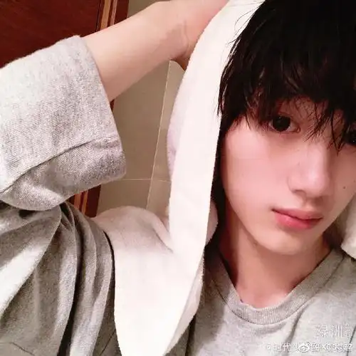 丁程鑫精选照片分享