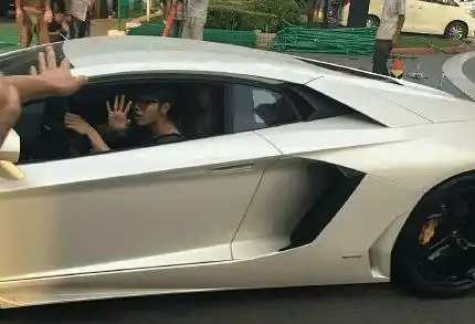 华晨宇的豪车:300万打底!