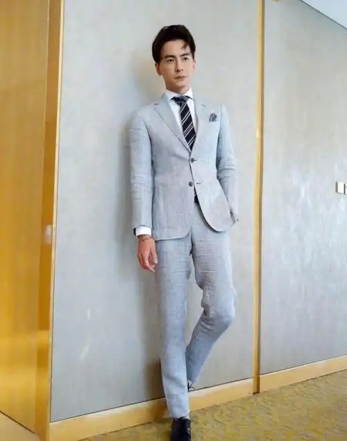 男明星大长腿,陈立农,吴磊,吴亦凡脖子以下全是腿