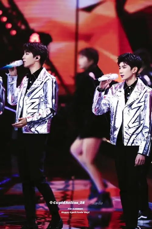 凯源超话  383036303637#愚人节站姐团建#  393833